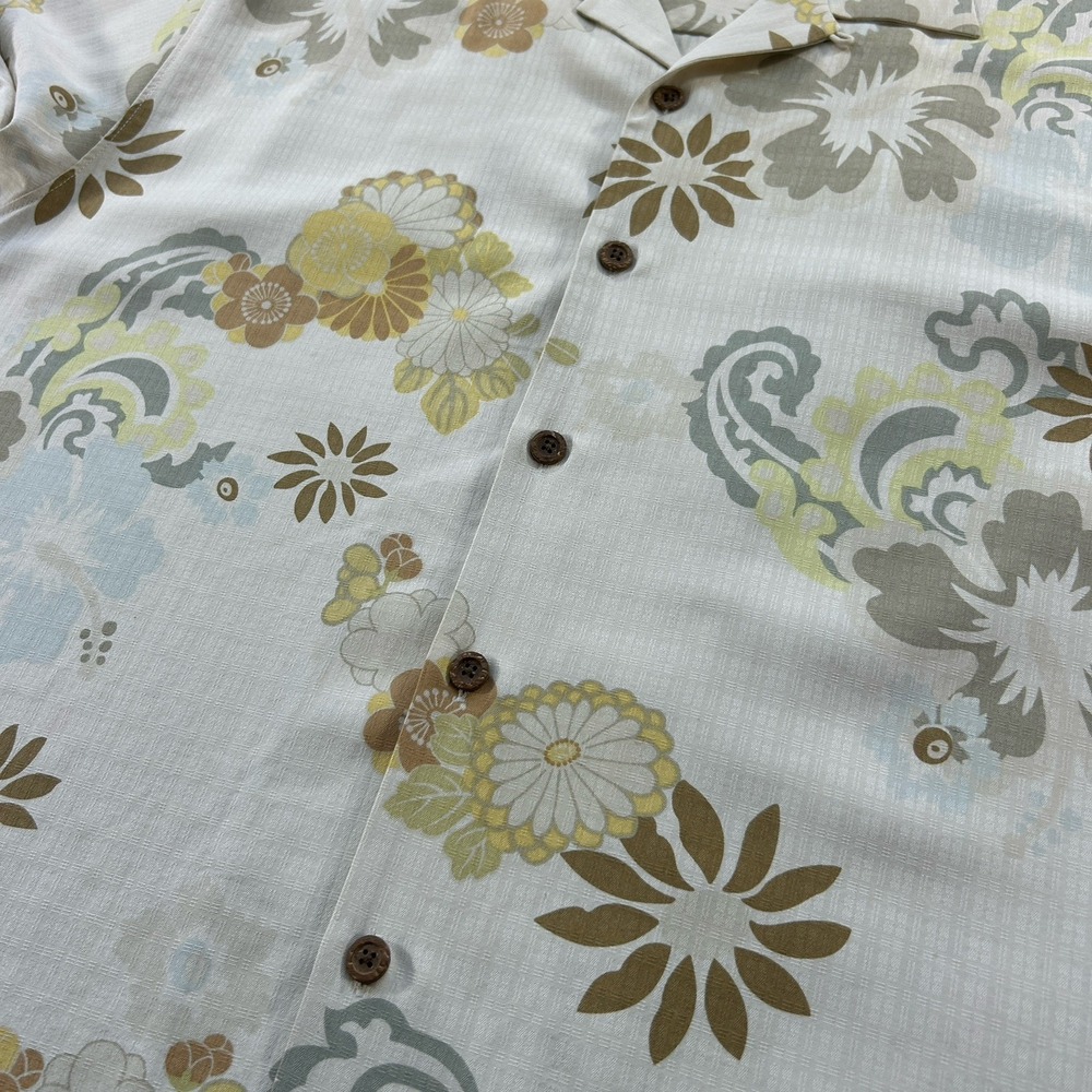 Tommy Bahama Mens Large Cream 100% Silk Loop Collar Hawaiian Floral Button Up - Picture 6 of 14